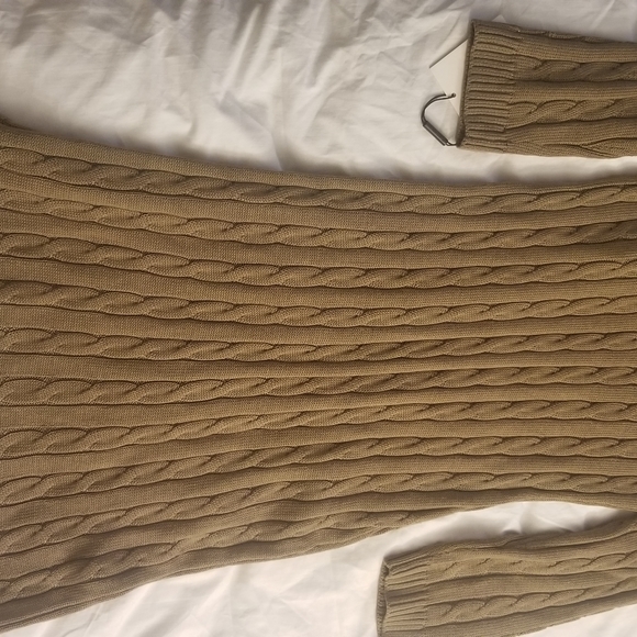 Dress - Picture 4 of 4